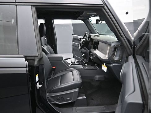 New 2025 Ford Bronco Outer Banks image 10