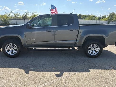 Used 2015 Chevrolet Colorado LT w/ LT Convenience Package RWD image 2