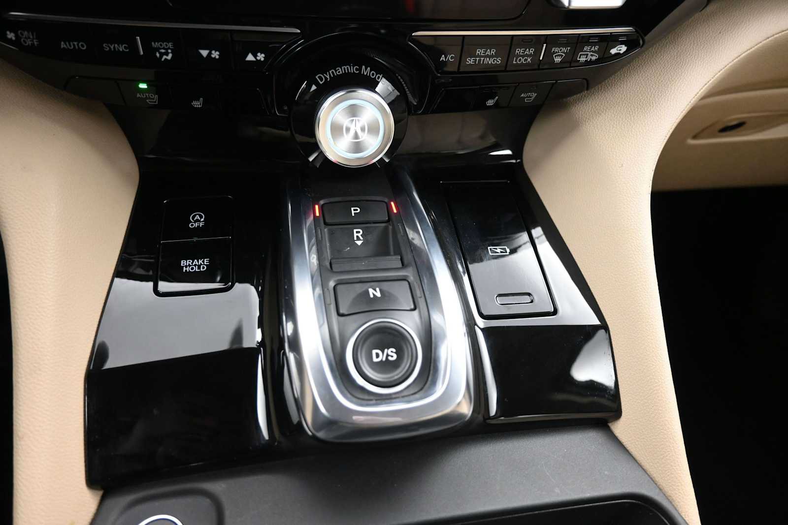 Certified 2025 Acura MDX SH-AWD image 17