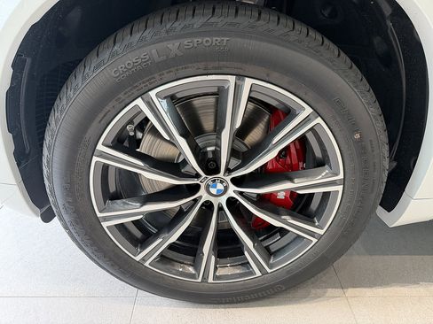 New 2026 BMW X5 xDrive50e w/ M Sport Package AWD/4WD image 8