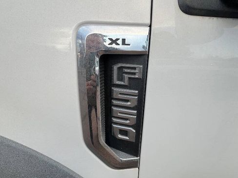 Used 2017 Ford F550 4x4 Crew Cab Super Duty image 24