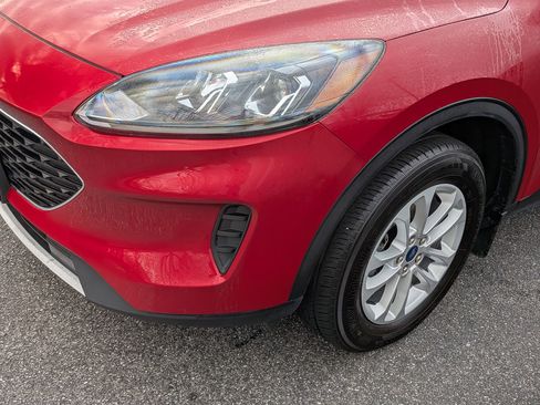 Used 2021 Ford Escape SE w/ Cold Weather Package image 11