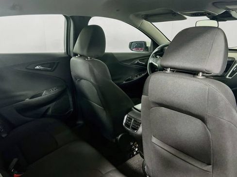Used 2025 Chevrolet Malibu LT FWD image 8