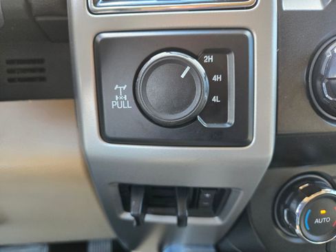 Used 2021 Ford F250 Lariat w/ Chrome Package image 31