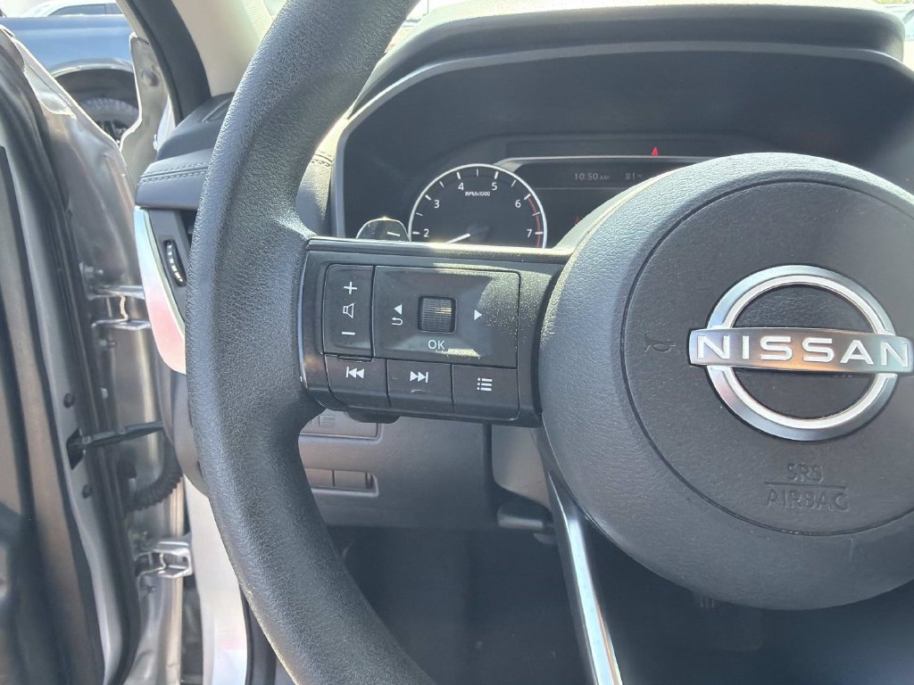 Used 2024 Nissan Rogue S AWD/4WD image 25