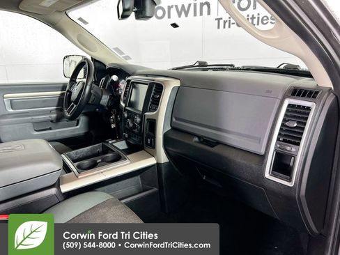 Used 2014 RAM 3500 SLT w/ Luxury Group image 27