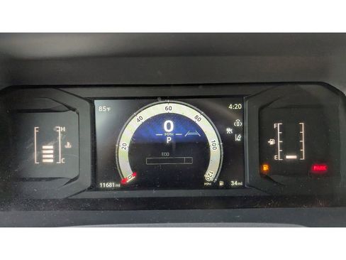 Used 2024 Toyota Tacoma SR image 17