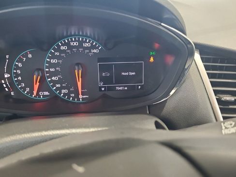 Used 2019 Chevrolet Trax LT w/ LT Convenience Package FWD image 7