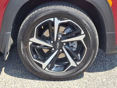 Used 2023 Chevrolet TrailBlazer RS w/ Sun and Liftgate Package AWD/4WD image 27