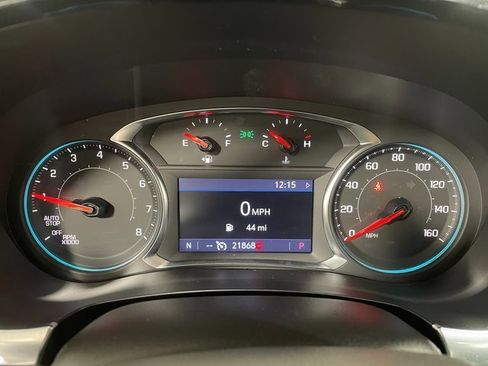 Used 2023 Chevrolet Traverse LT image 15