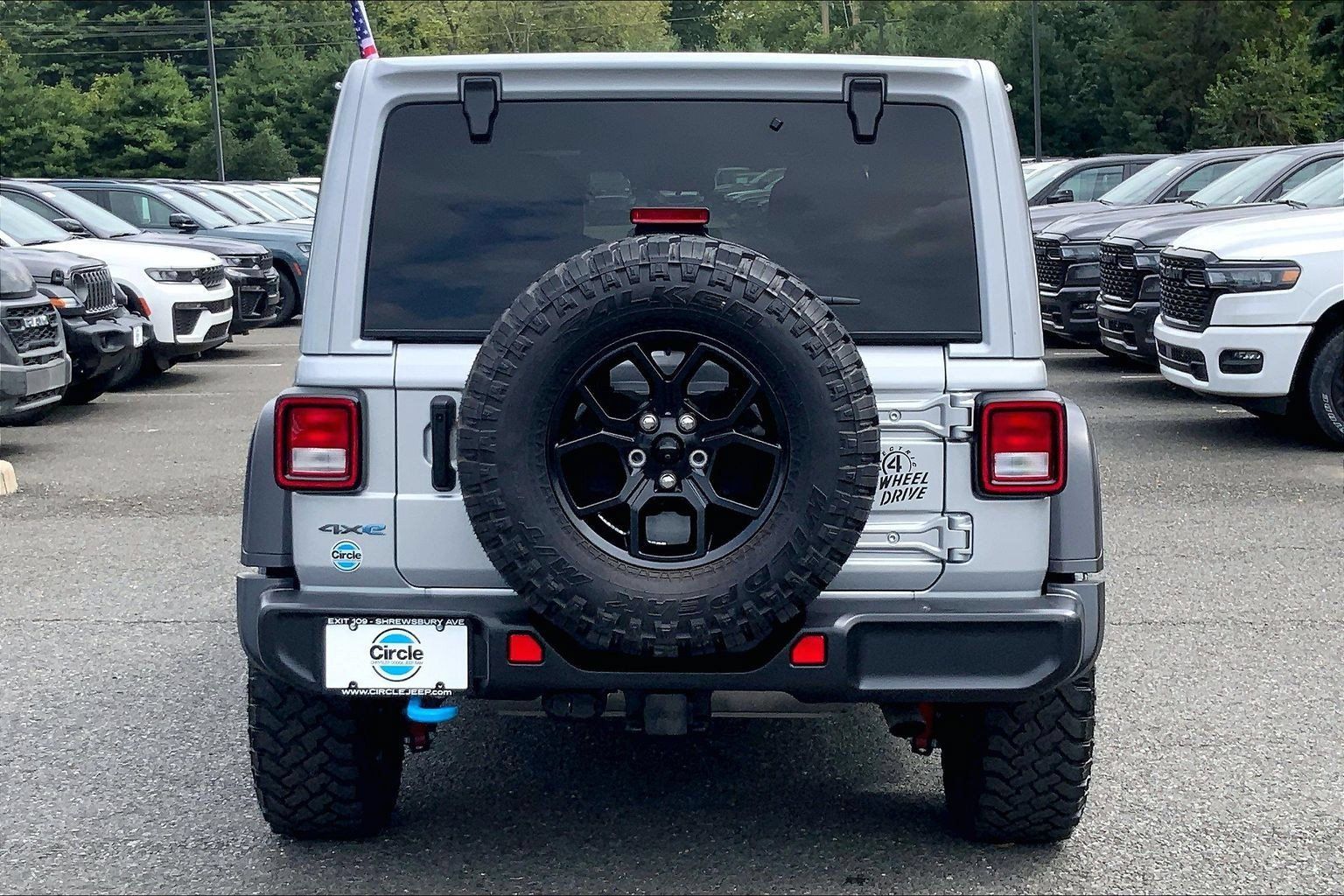 Certified 2024 Jeep Wrangler Unlimited AWD/4WD image 4