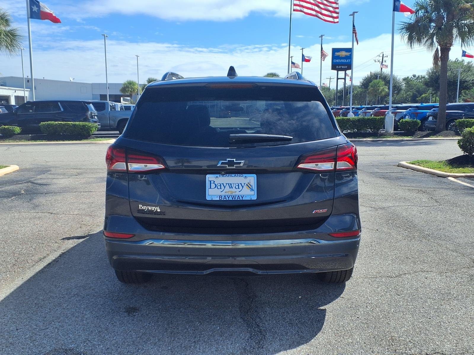 Used 2022 Chevrolet Equinox RS w/ RS Leather Package FWD image 22