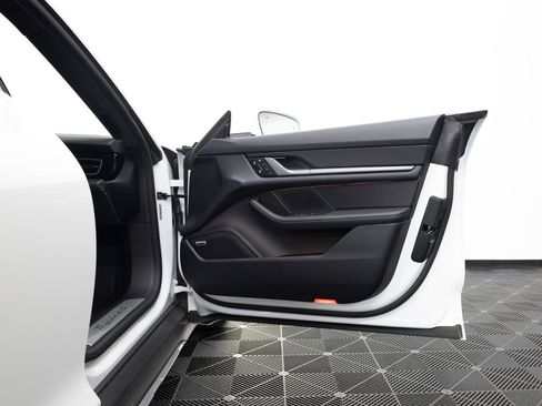 New 2025 Porsche Taycan 4S image 37