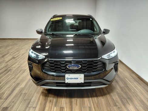 Used 2025 Ford Escape ST-Line AWD/4WD image 13