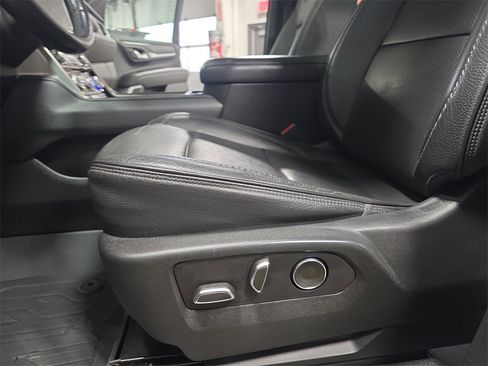 Used 2021 GMC Yukon Denali w/ Denali Premium Package image 30