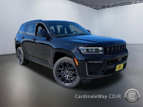 New 2026 Jeep Grand Cherokee Summit w/ Obsidian Package image 1