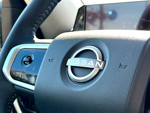 New 2025 Nissan Armada SV image 21