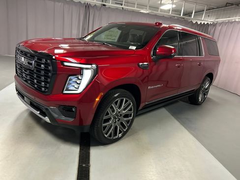 New 2026 GMC Yukon XL Denali Ultimate AWD/4WD image 3