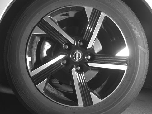 Used 2025 Nissan Sentra SV FWD image 12