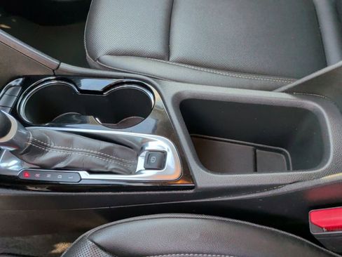 Used 2024 Buick Encore GX Sport Touring image 29