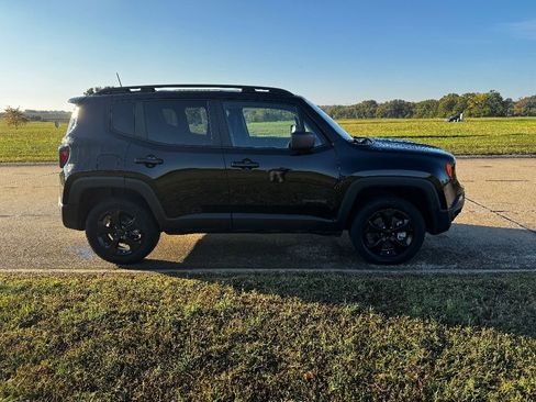 Used 2021 Jeep Renegade Sport image 5