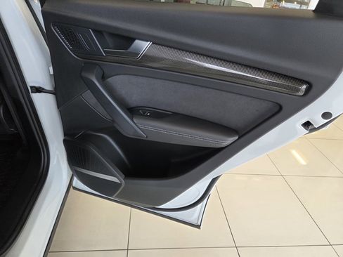 Used 2022 Audi SQ5 Premium Plus w/ Premium Plus Package image 25