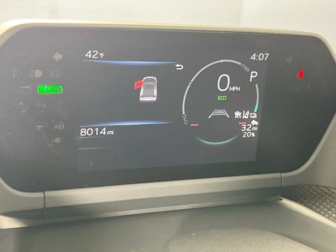 Used 2024 Subaru Solterra Premium image 12