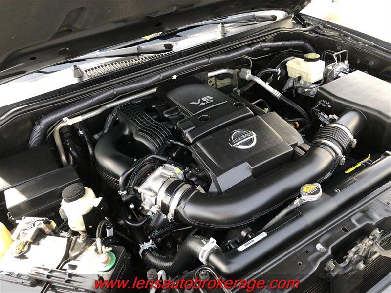 Used 2014 Nissan Frontier SV AWD/4WD image 23