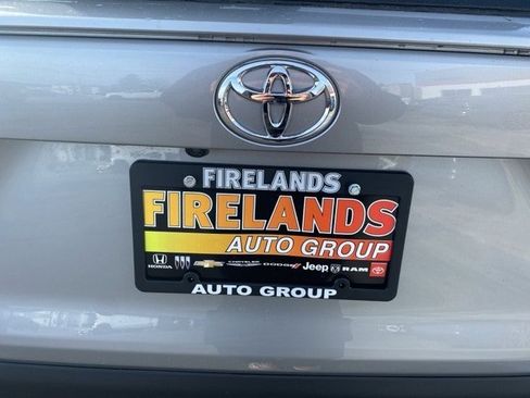 New 2025 Toyota RAV4 XLE image 15