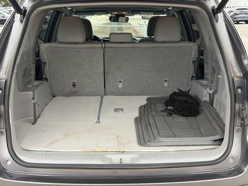 Used 2018 Toyota Highlander XLE FWD image 26
