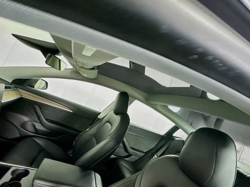 Used 2023 Tesla Model 3 Standard Range image 24