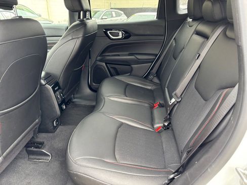 Used 2025 Jeep Compass Trailhawk image 25