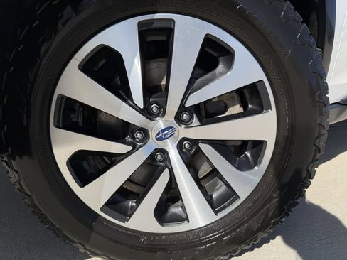 Used 2020 Subaru Outback Premium w/ Popular Package #1 AWD/4WD image 13