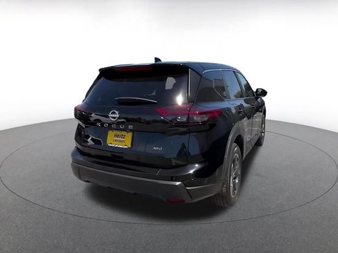 Used 2025 Nissan Rogue SV AWD/4WD image 14