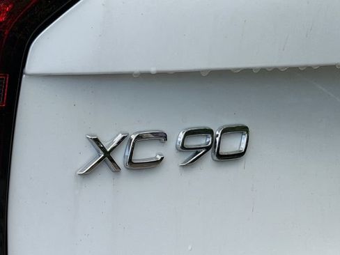 New 2026 Volvo XC90 T8 Plus AWD/4WD image 10