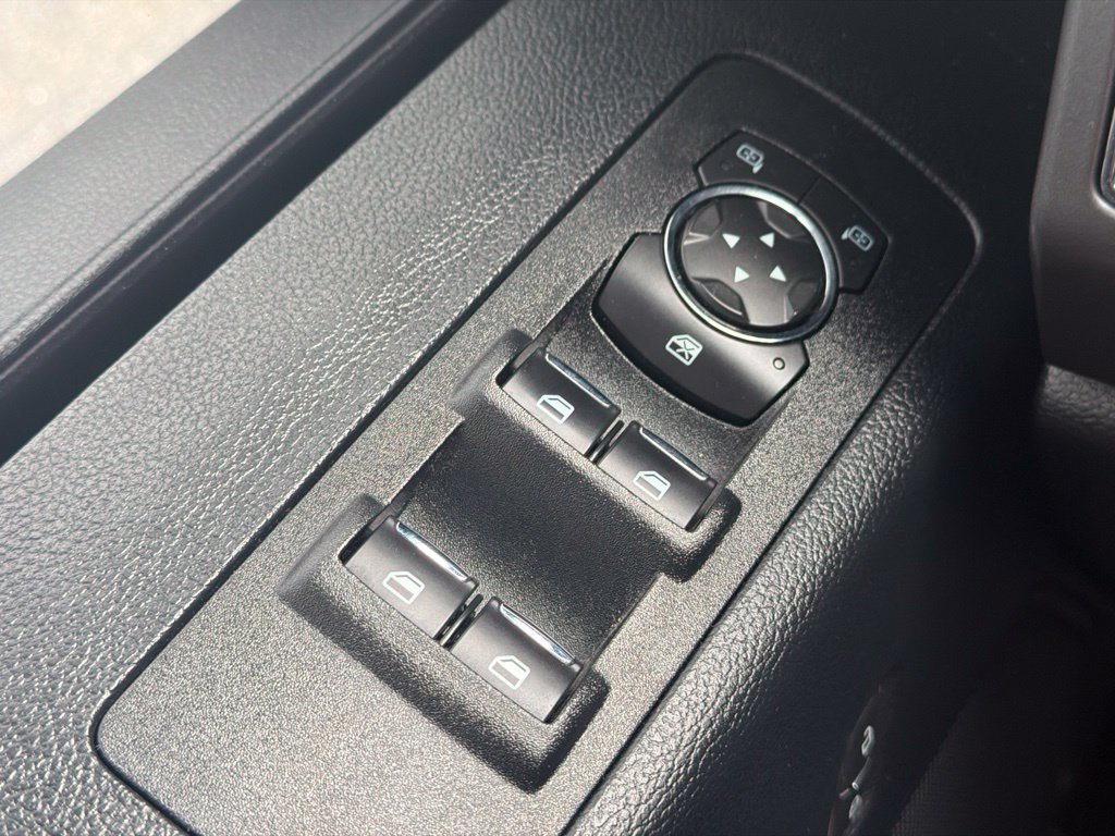 Used 2019 Ford F150 XLT w/ Equipment Group 302A Luxury AWD/4WD image 13