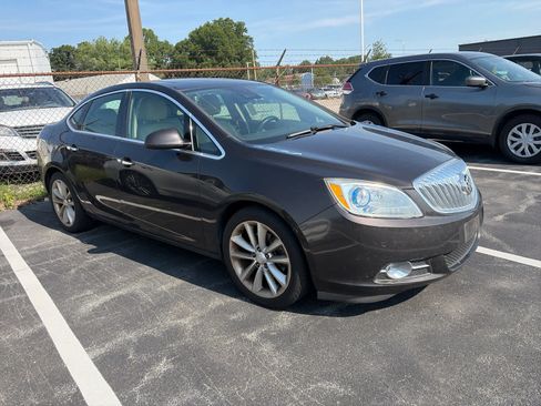 Used 2016 Buick Verano Leather w/ Experience Buick Package FWD image 3