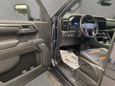 Used 2024 GMC Sierra 1500 AT4 w/ Technology Package AWD/4WD image 20