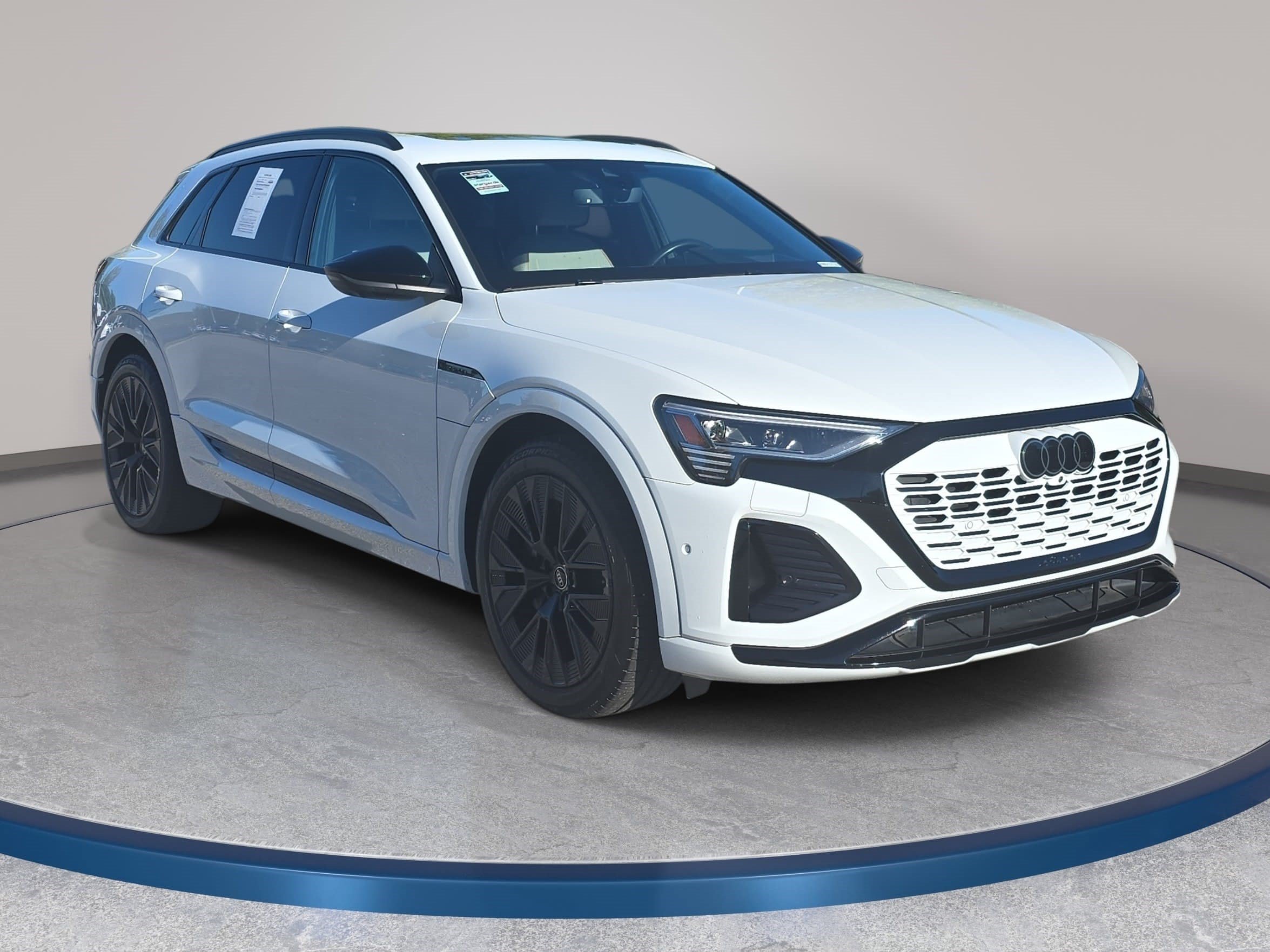 Used 2024 Audi Q8 e-tron Prestige w/ Prestige Package AWD/4WD image 3
