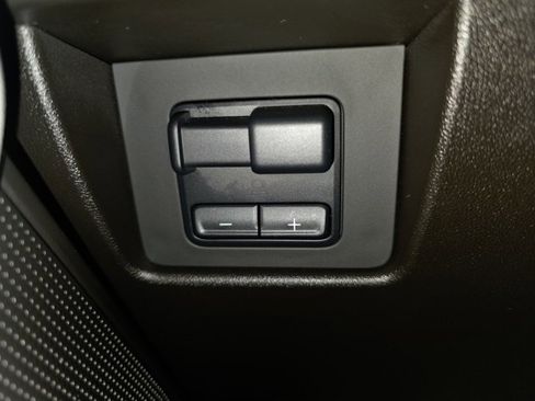 Used 2024 GMC Canyon AT4X image 20