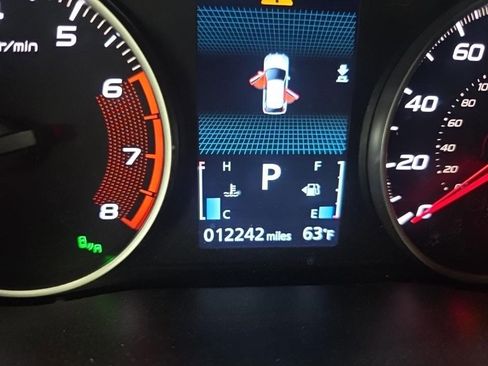 Used 2026 Mitsubishi Eclipse Cross Black Edition image 14