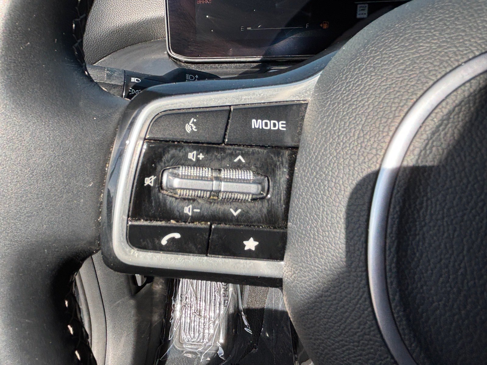 Used 2025 Kia Sorento S FWD image 22