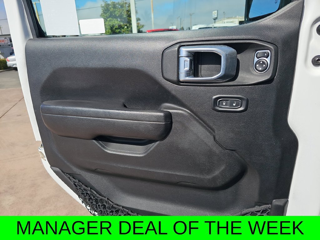 Used 2023 Jeep Wrangler Unlimited Sport AWD/4WD image 25
