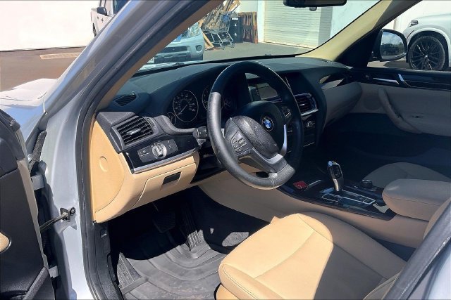 Used 2017 BMW X3 sDrive28i RWD image 14