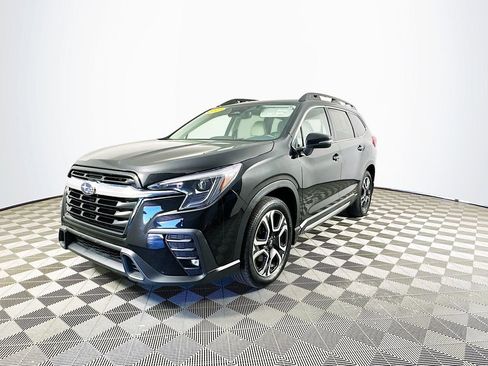 Used 2023 Subaru Ascent Limited AWD/4WD image 5
