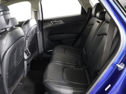 Used 2023 Kia Sportage EX FWD image 33