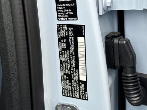 New 2026 Volvo EX30 Plus image 27