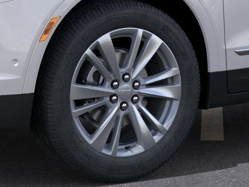 New 2026 Cadillac XT5 Premium Luxury FWD image 33