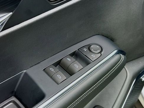 Used 2024 GMC Acadia Elevation w/ Black Edition image 20