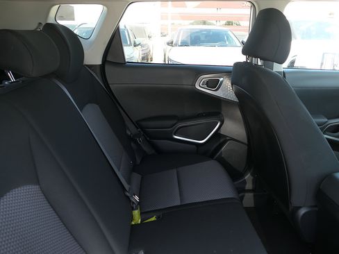 Used 2024 Kia Soul LX w/ Option Group 015 FWD image 24